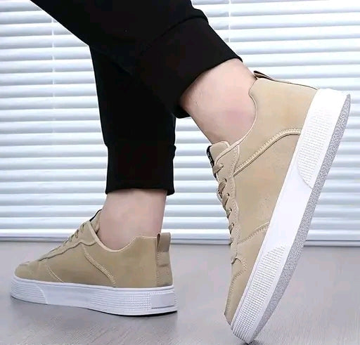 Men's well sneakers