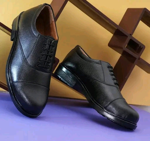 Men’s Classic Black Leather Oxford Shoes – Premium Office Wear