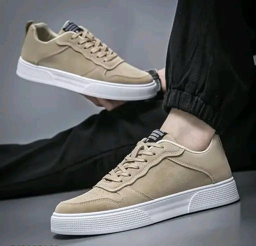 Men's well sneakers