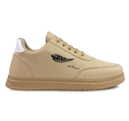 Trendy Streetwear Sneaker