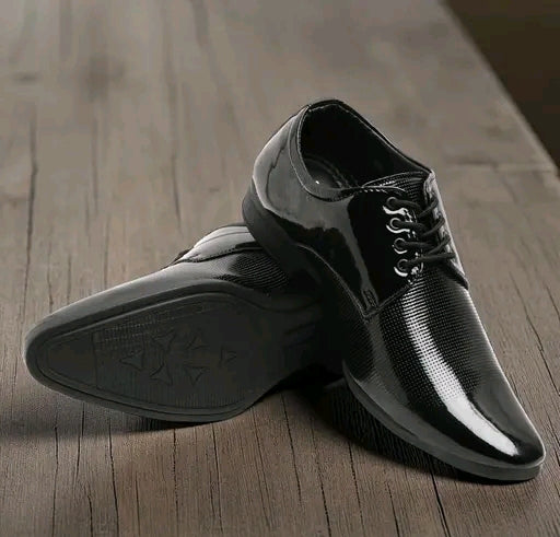 Men’s Leather Derby Shoes – Smart Office & Corporate Look